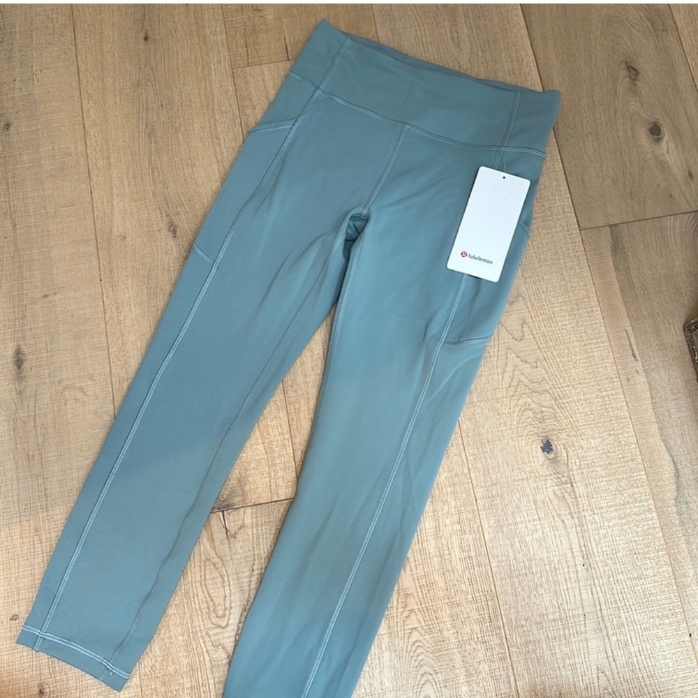 BNWT Lululemon Invigorate high-rise crop leggings